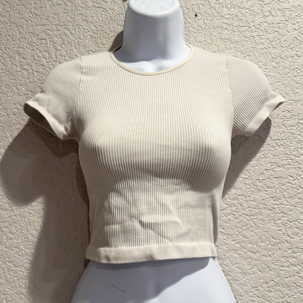 urban outfitters | white ribbed fitted cropped top women's sz XS/S
